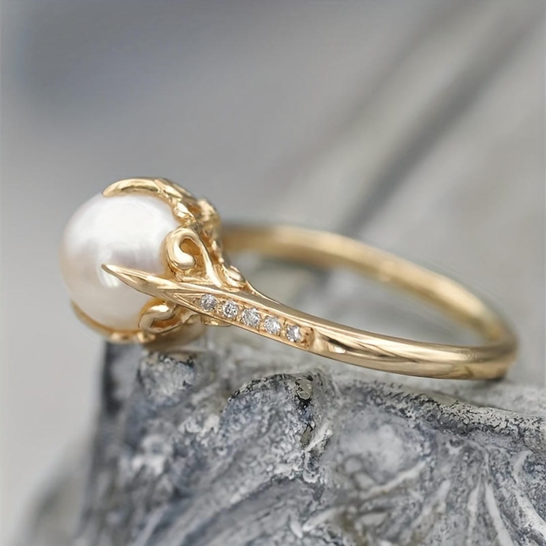 Twisted Freshwater Pearl Ring