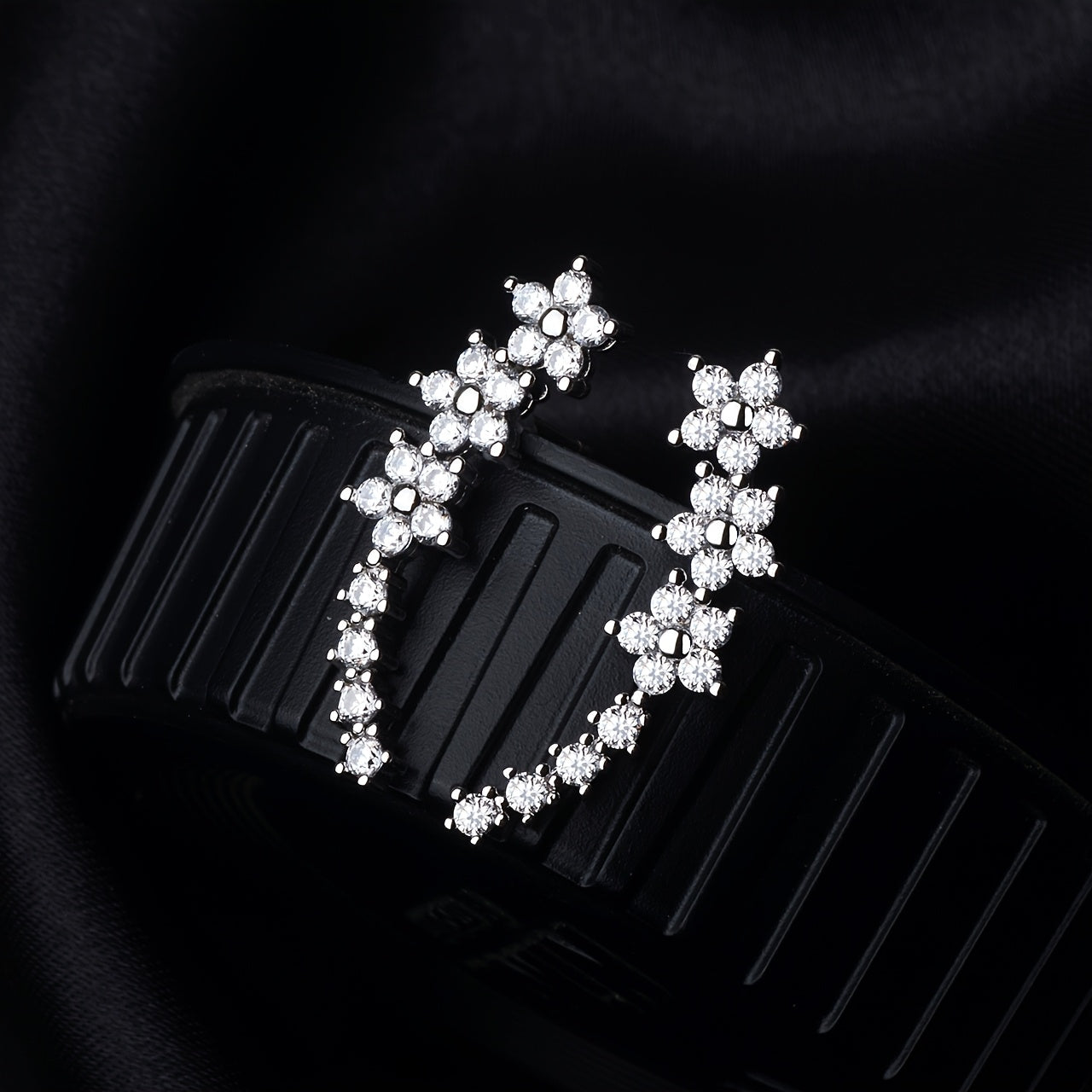 Timeless Flower Gold Vermeil Earrings