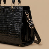 Tote Bag with Heart Hardware
