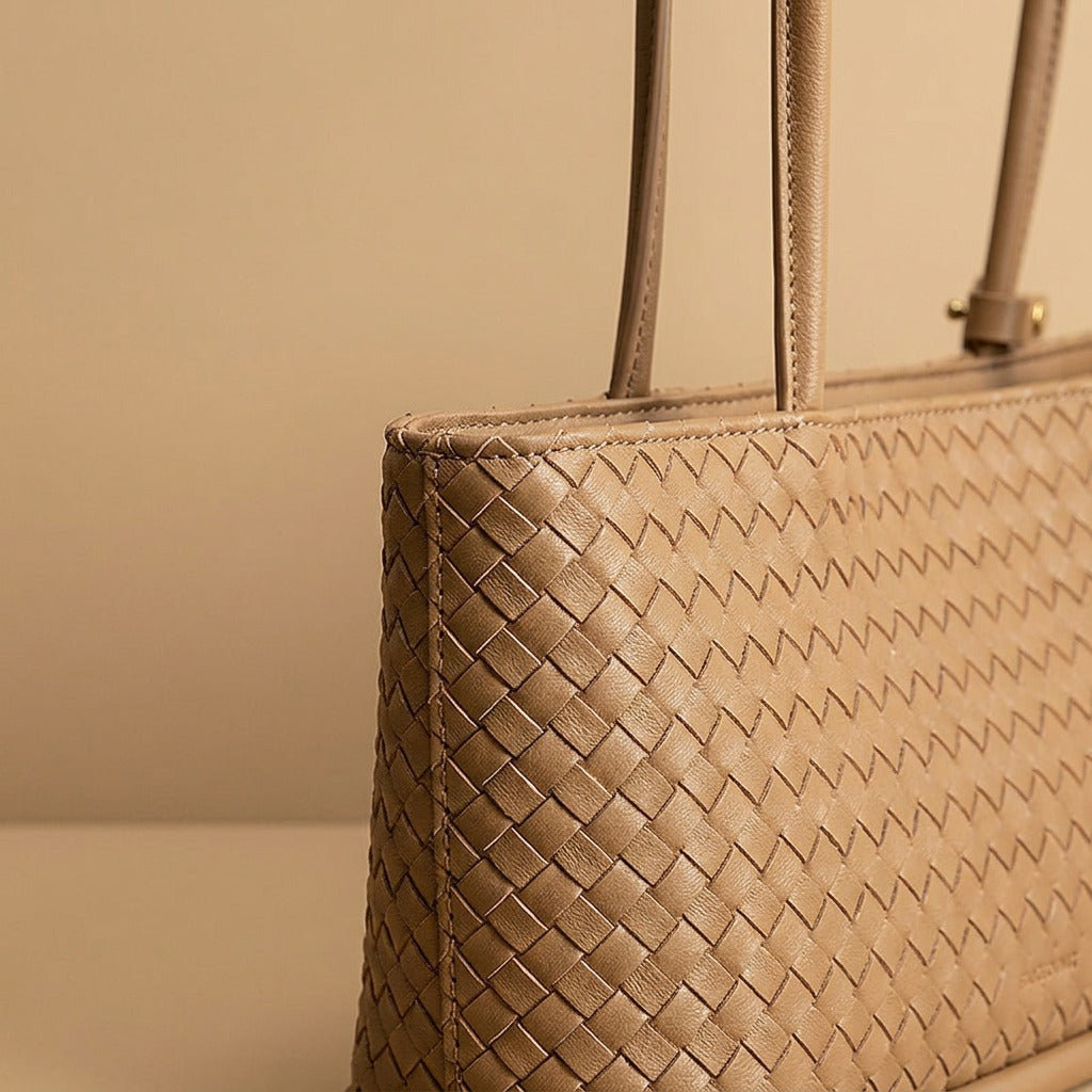 Tote Bag with Braided Finish